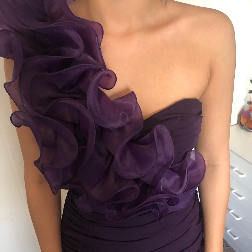 Dress - Picture 2 of 2